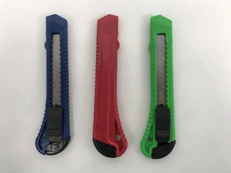 one studio cutter knife