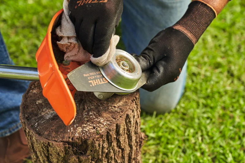 best brush cutter knife