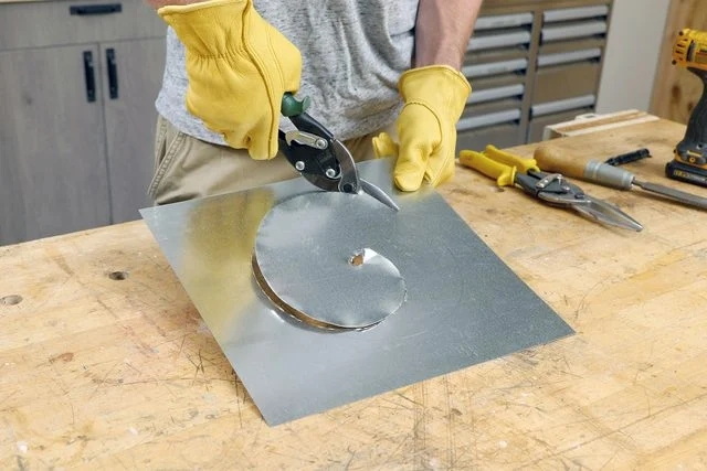 shape sheet metal with hand tools