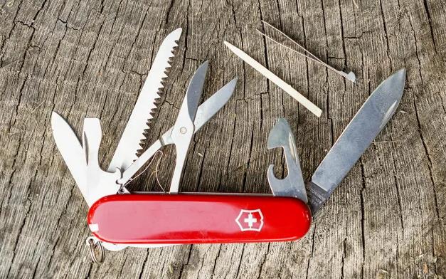 Can Swiss Army Knife Be A Box Cutter