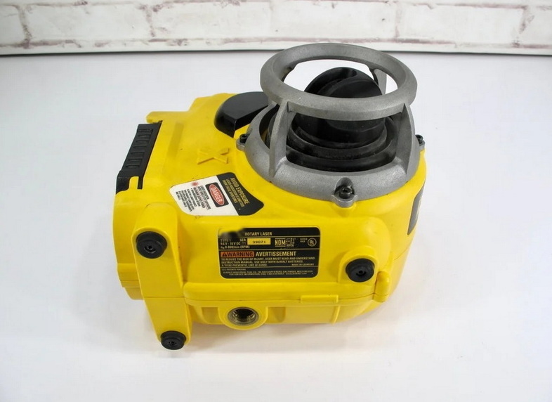 dewalt self leveling interior and exterior rotary laser level kit