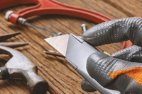 //ijrorwxhippjlj5p.ldycdn.com/cloud/lnBpmKrmlrSRjlirkojljo/Choose-the-Right-Utility-Knife.jpg