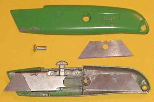 green tape cutter knife_2