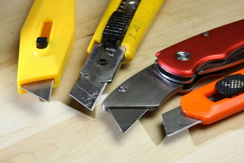 plastic bottle cutter knife