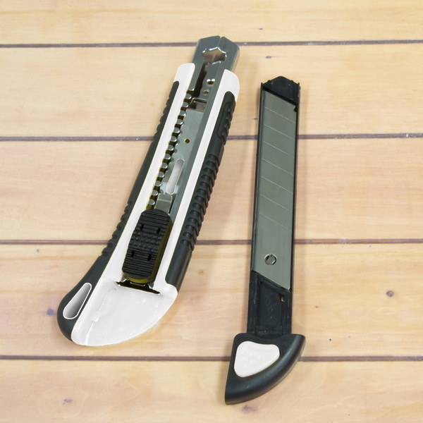 durable cutter knife