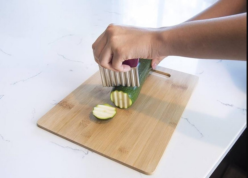 Why You Need A Crinkle Cutter Knife in Your Kitchen Today 2