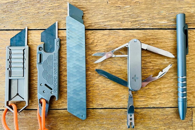 The Perfect Cool Box Cutter Knife for Packaging