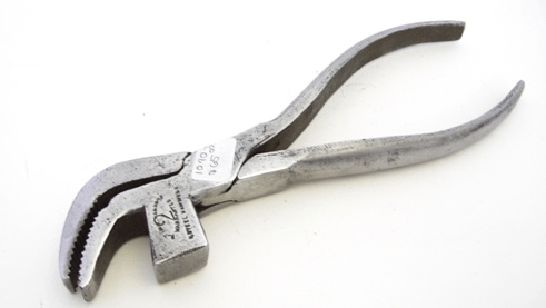 hand tools does shoes use_1